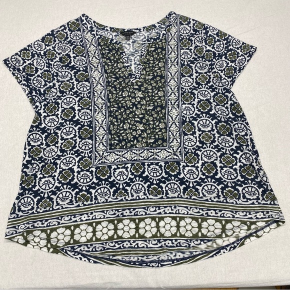 Lucky Brand Tops - Lucky Brand Short Sleeve 1X Pullover Top Cotton Blend Comfy Casual V Neck Flowy